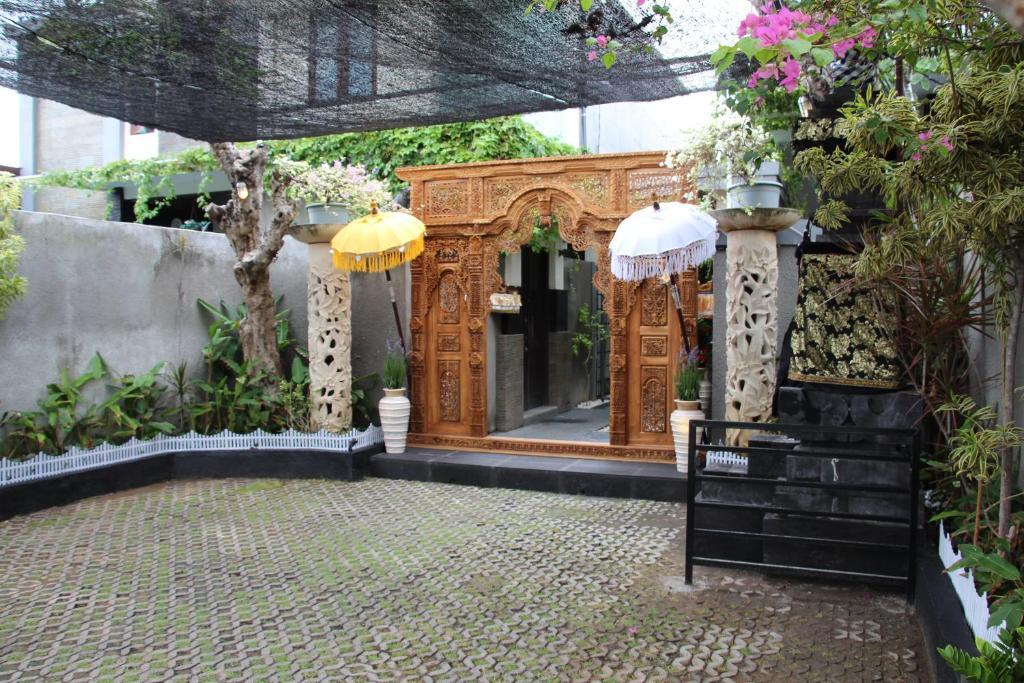 The Nakula Villas Kuta  Room photo